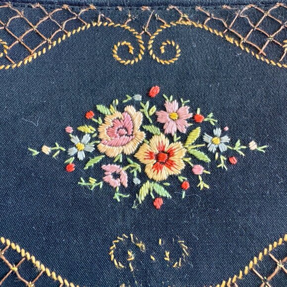 1930s Vintage Black Floral Petit Point Embroidered Clutch - Picture 2 of 13